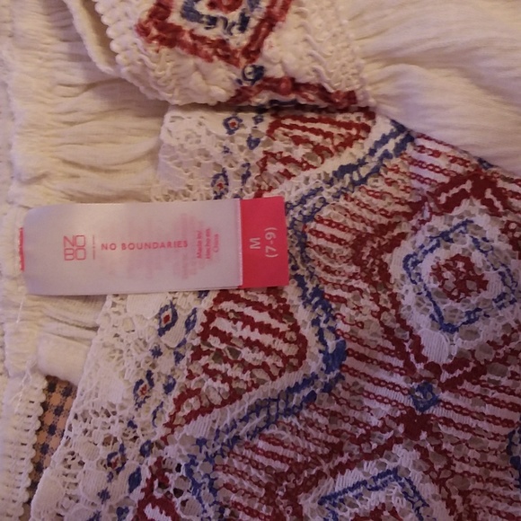 Summer off the shoulder top - Picture 5 of 7